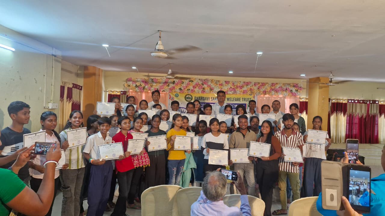 Sewing Machine Distribution — Himmat Nagar